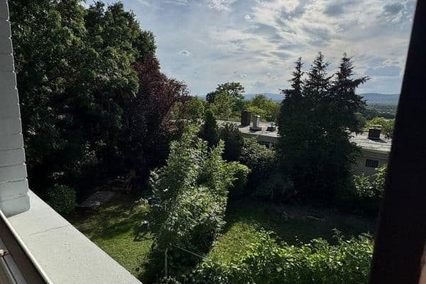 Pronájem bytu 4+1 92 m², Friedrichsdorf Pronájem bytu 4+1 92 m², Friedrichsdorf