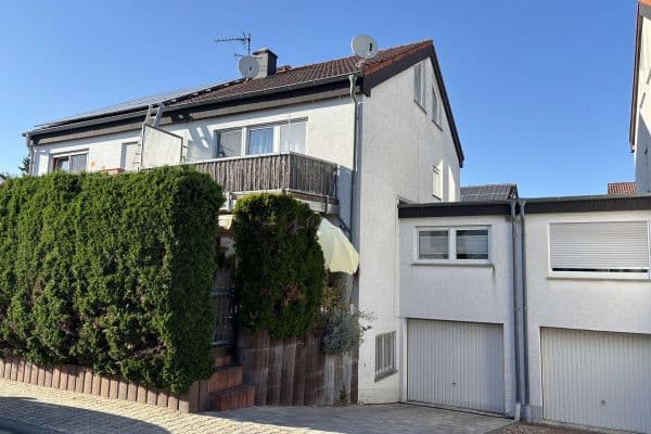 Prodej domu 140 m², pozemek 185 m², Hanau Prodej domu 140 m², pozemek 185 m², Hanau