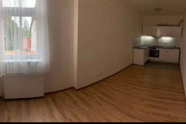 Pronájem bytu 3+kk 63 m², Mělnická, Benátky nad Jizerou Pronájem bytu 3+kk 63 m², Mělnická, Benátky nad Jizerou