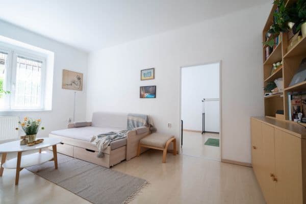 Prodej bytu 2+1 72 m², Rumunská, Praha, Praha Prodej bytu 2+1 72 m², Rumunská, Praha, Praha