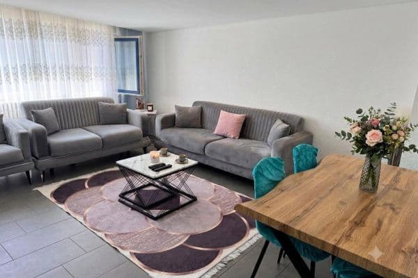 Pronájem bytu 2+1 56 m², Blumenheckstraße 22, Pforzheim, Bádensko-Württembersko Pronájem bytu 2+1 56 m², Blumenheckstraße 22, Pforzheim, Bádensko-Württembersko