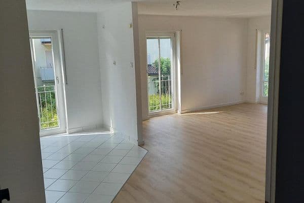 Prodej bytu 2+1 70 m², Freiburg Tiengen Prodej bytu 2+1 70 m², Freiburg Tiengen
