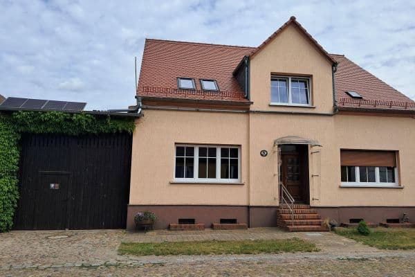 Prodej domu 192 m², pozemek 2.350 m², Wiesenburg/Mark Prodej domu 192 m², pozemek 2.350 m², Wiesenburg/Mark