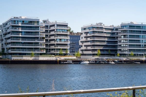 Pronájem bytu 2+1 44 m², Stralauer Allee 13a, Berlin, Berlín Pronájem bytu 2+1 44 m², Stralauer Allee 13a, Berlin, Berlín
