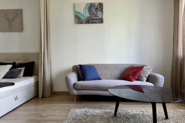 Prodej bytu 1+1 34 m², Peroutkova, Praha Prodej bytu 1+1 34 m², Peroutkova, Praha