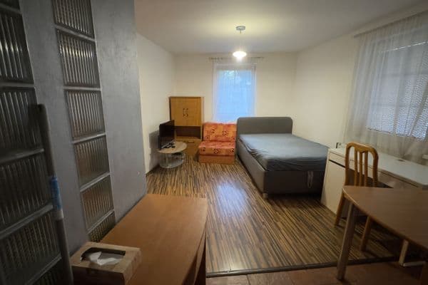Pronájem bytu 1+kk 34 m², Votočkova, Liberec, Liberecký kraj Pronájem bytu 1+kk 34 m², Votočkova, Liberec, Liberecký kraj