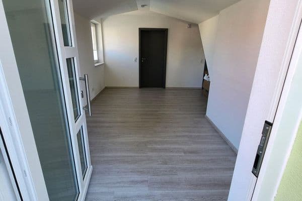 Pronájem bytu 2+1 68 m², Biberbach-Affaltern Pronájem bytu 2+1 68 m², Biberbach-Affaltern