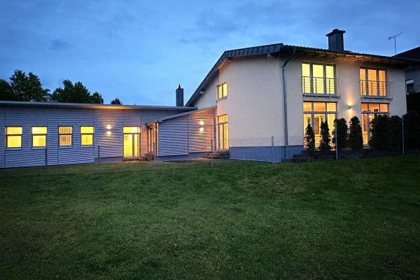 Prodej domu 235 m², pozemek 580 m², Bergisch Gladbach Prodej domu 235 m², pozemek 580 m², Bergisch Gladbach