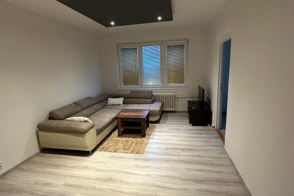 Pronájem bytu 3+1 68 m², U Studia, Ostrava Pronájem bytu 3+1 68 m², U Studia, Ostrava