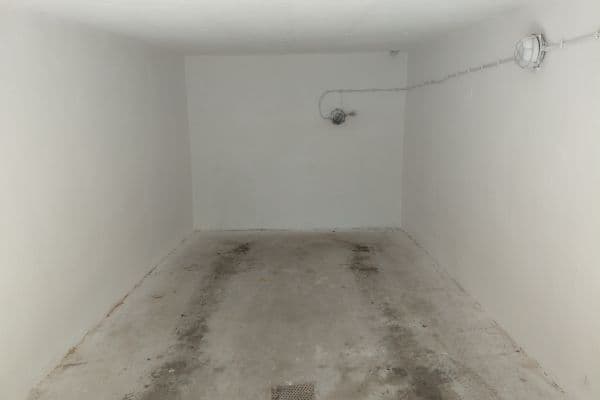 Pronájem garáže 20 m², Jarošova, Havířov Pronájem garáže 20 m², Jarošova, Havířov