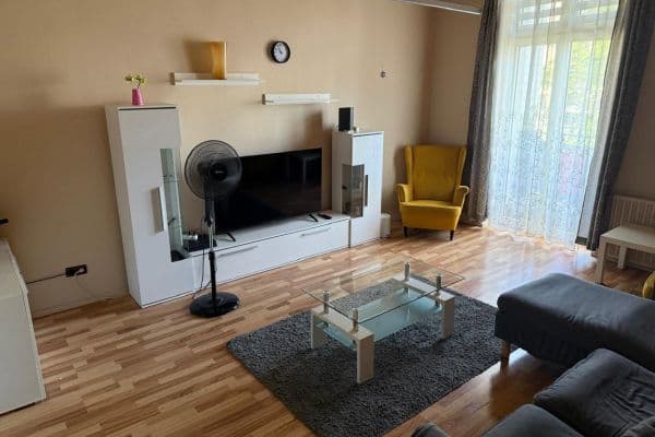 Pronájem bytu 4+1 112 m², Birkenstrasse 116, Düsseldorf, Severní Porýní-Vestfálsko Pronájem bytu 4+1 112 m², Birkenstrasse 116, Düsseldorf, Severní Porýní-Vestfálsko
