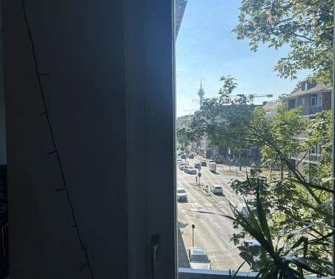 Pronájem bytu 3+1 90 m², Herzogstrasse 79, Düsseldorf, Severní Porýní-Vestfálsko Pronájem bytu 3+1 90 m², Herzogstrasse 79, Düsseldorf, Severní Porýní-Vestfálsko