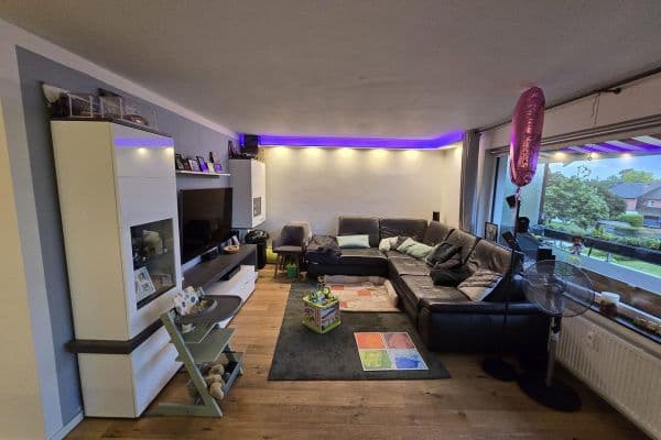 Prodej bytu 2+1 69 m², Köln Prodej bytu 2+1 69 m², Köln
