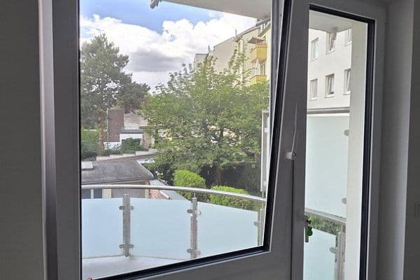 Pronájem bytu 2+1 57 m², Düsseldorf, Severní Porýní-Vestfálsko Pronájem bytu 2+1 57 m², Düsseldorf, Severní Porýní-Vestfálsko