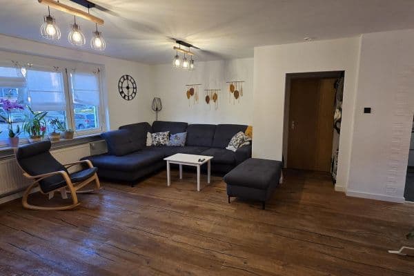 Prodej bytu 5+1 112 m², Mirandolaweg 5, Ostfildern Prodej bytu 5+1 112 m², Mirandolaweg 5, Ostfildern