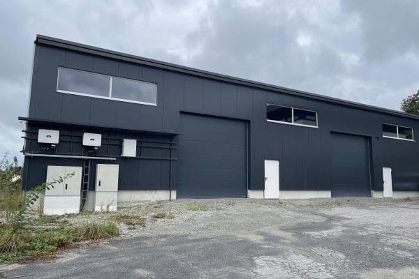 Pronájem nebytového prostoru 930 m², Lauterbachstraße 89, Eggenfelden, Bavorsko Pronájem nebytového prostoru 930 m², Lauterbachstraße 89, Eggenfelden, Bavorsko