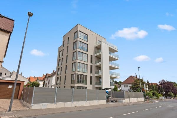 Pronájem bytu 4+1 166 m², Liebfrauenstraße 12, Oberursel Pronájem bytu 4+1 166 m², Liebfrauenstraße 12, Oberursel
