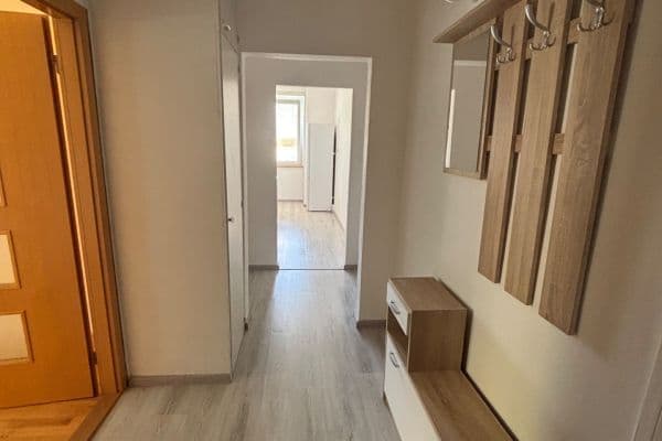 Pronájem bytu 2+1 64 m², Opálkova, Brno Pronájem bytu 2+1 64 m², Opálkova, Brno