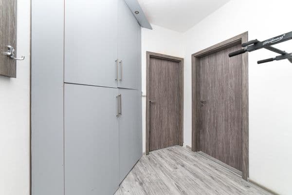 Prodej bytu 4+1 84 m², Okrężna, Český Těšín Prodej bytu 4+1 84 m², Okrężna, Český Těšín
