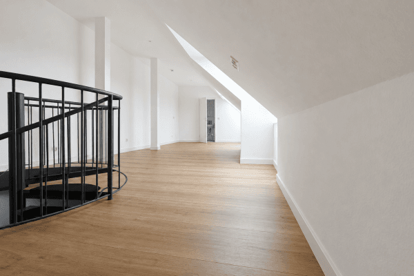 Pronájem bytu 1+1 40 m², Schönbachstraße 88, Leipzig, Sasko Pronájem bytu 1+1 40 m², Schönbachstraße 88, Leipzig, Sasko