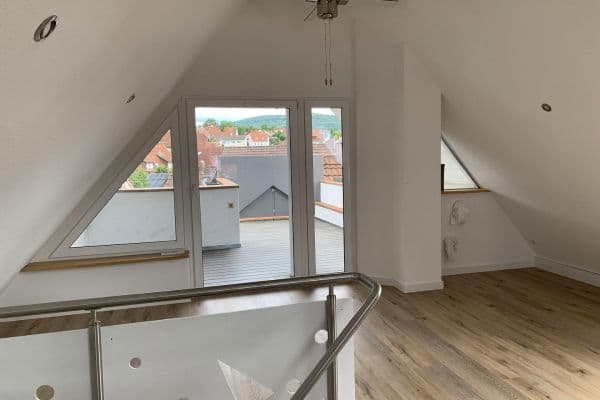 Pronájem bytu 4+1 118 m², Eningen Pronájem bytu 4+1 118 m², Eningen