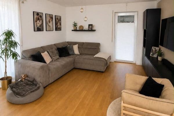 Pronájem bytu 3+1 85 m², Amlingstadter Str. 23, Hirschaid Pronájem bytu 3+1 85 m², Amlingstadter Str. 23, Hirschaid