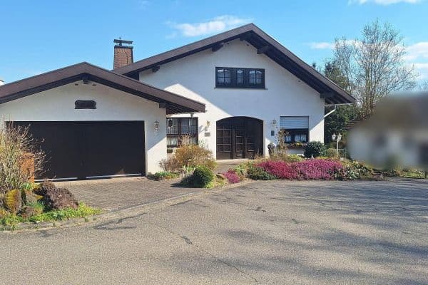 Prodej domu 255 m², pozemek 1.200 m², Melsbach Prodej domu 255 m², pozemek 1.200 m², Melsbach
