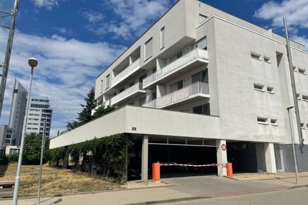 Pronájem bytu 2+kk 52 m², Studentská, Brno Pronájem bytu 2+kk 52 m², Studentská, Brno
