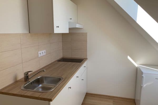 Pronájem bytu 1+kk 18 m², Sukova, Velké Přílepy Pronájem bytu 1+kk 18 m², Sukova, Velké Přílepy