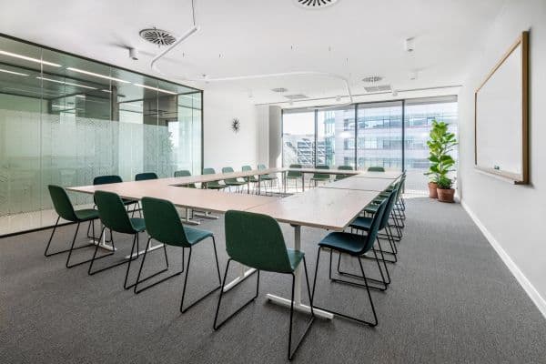 Pronájem kanceláře 50 m², Pujmanové, Praha Pronájem kanceláře 50 m², Pujmanové, Praha