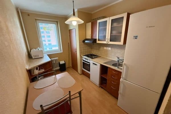 Pronájem bytu 3+1 64 m², Račianska, Nové Mesto Pronájem bytu 3+1 64 m², Račianska, Nové Mesto