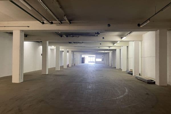 Pronájem nebytového prostoru 750 m², Im Gewerbepark 1, Hunderdorf, Bavorsko Pronájem nebytového prostoru 750 m², Im Gewerbepark 1, Hunderdorf, Bavorsko