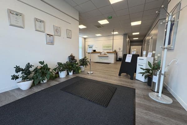Prodej kanceláře 440 m², Dietzenbach Prodej kanceláře 440 m², Dietzenbach