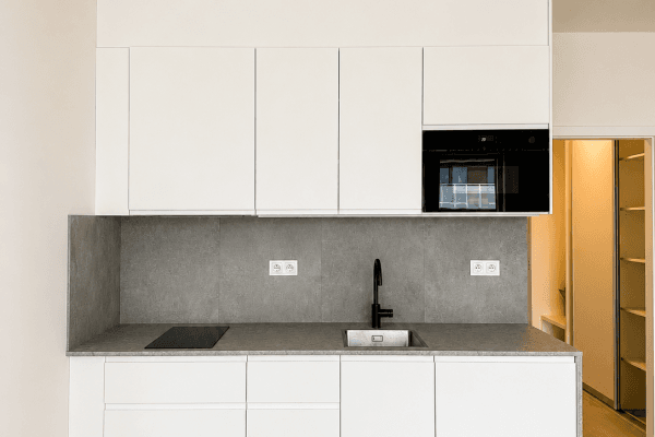 Pronájem bytu 1+kk 34 m², Gerstelova, Praha Pronájem bytu 1+kk 34 m², Gerstelova, Praha
