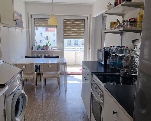 Pronájem bytu 2+1 55 m², Hirschstr. 36, Karlsruhe, Bádensko-Württembersko Pronájem bytu 2+1 55 m², Hirschstr. 36, Karlsruhe, Bádensko-Württembersko