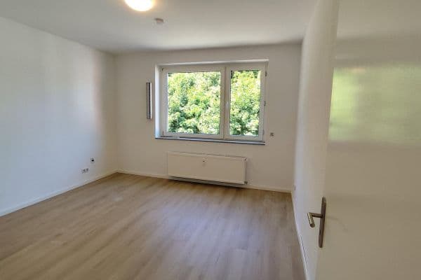Pronájem bytu 4+1 110 m², Holzstrasse 184, Castrop-Rauxel Pronájem bytu 4+1 110 m², Holzstrasse 184, Castrop-Rauxel