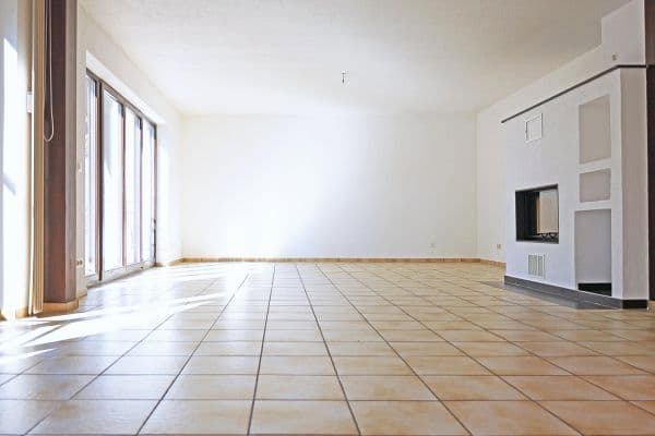 Pronájem bytu 5+1 105 m², Remchingen Pronájem bytu 5+1 105 m², Remchingen