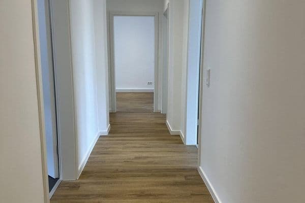 Pronájem bytu 3+1 85 m², Ruhrstraße 58, Witten Pronájem bytu 3+1 85 m², Ruhrstraße 58, Witten