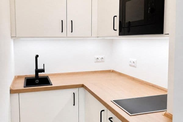 Pronájem bytu 1+1 28 m², Konrad-Celtis-Str. 20, München, Bavorsko Pronájem bytu 1+1 28 m², Konrad-Celtis-Str. 20, München, Bavorsko