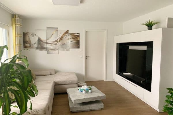 Pronájem bytu 4+1 108 m², Sindelfingen Pronájem bytu 4+1 108 m², Sindelfingen