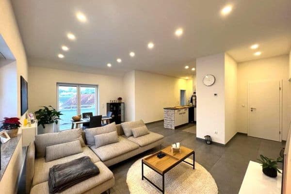 Pronájem bytu 3+1 86 m², August Lämmle Str. 27, Oberderdingen Pronájem bytu 3+1 86 m², August Lämmle Str. 27, Oberderdingen