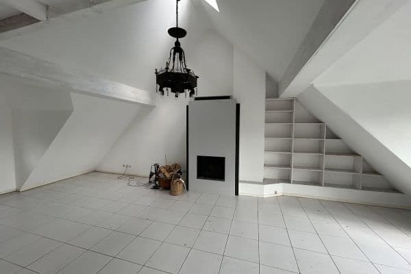 Pronájem bytu 4+kk 110 m², Offenbach Pronájem bytu 4+kk 110 m², Offenbach