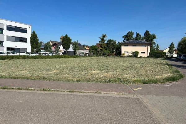 Prodej pozemku 637 m², Hochdorf-Assenheim Prodej pozemku 637 m², Hochdorf-Assenheim