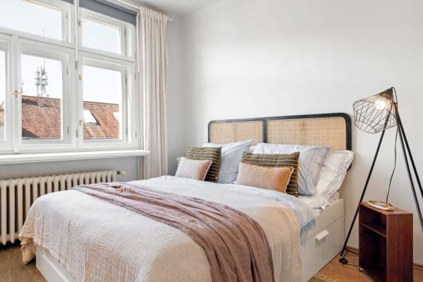 Pronájem bytu 1+kk 27 m², Hartigova, Praha Pronájem bytu 1+kk 27 m², Hartigova, Praha