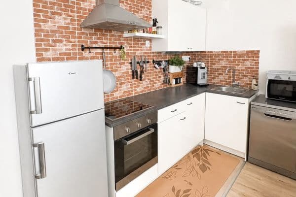 Pronájem bytu 2+kk 50 m², Jaroslava Holečka, Kladno Pronájem bytu 2+kk 50 m², Jaroslava Holečka, Kladno