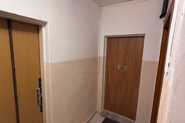 Pronájem bytu 2+1 60 m², Rostovská, Praha Pronájem bytu 2+1 60 m², Rostovská, Praha