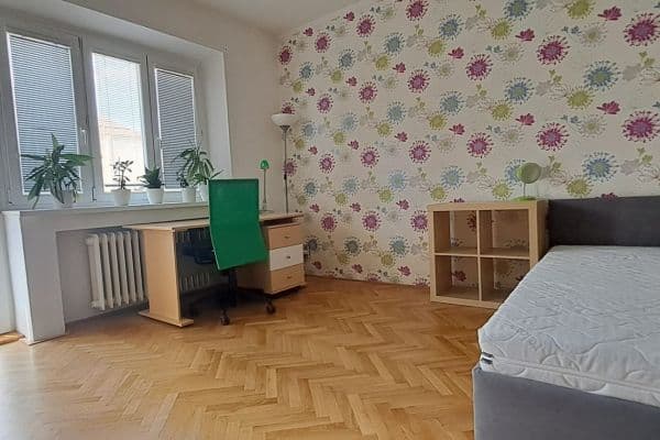 Pronájem bytu 3+1 90 m², Klusáčkova, Brno Pronájem bytu 3+1 90 m², Klusáčkova, Brno