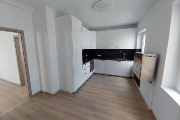 Pronájem bytu 2+1 65 m², Rosenbergstraße 37A, Stuttgart Pronájem bytu 2+1 65 m², Rosenbergstraße 37A, Stuttgart