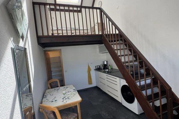 Pronájem bytu 1+1 24 m², Köln, Severní Porýní-Vestfálsko Pronájem bytu 1+1 24 m², Köln, Severní Porýní-Vestfálsko