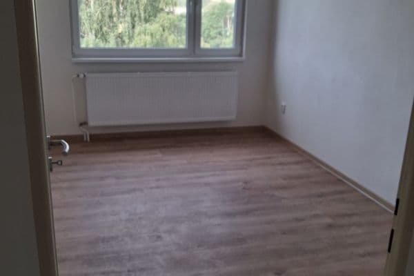 Pronájem bytu 3+1 70 m², Chmelová, Vysoké Mýto Pronájem bytu 3+1 70 m², Chmelová, Vysoké Mýto